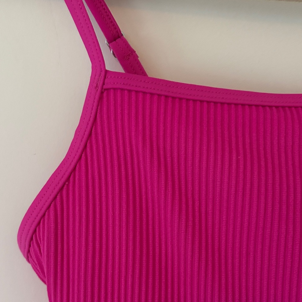 Pink bathing suit - Picture 2 of 4